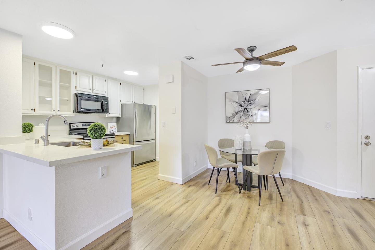 Detail Gallery Image 16 of 52 For 1104 La Terrace Cir, San Jose,  CA 95123 - 2 Beds | 2 Baths