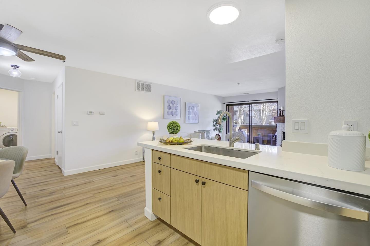 Detail Gallery Image 21 of 52 For 1104 La Terrace Cir, San Jose,  CA 95123 - 2 Beds | 2 Baths