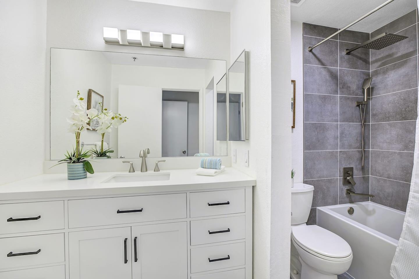 Detail Gallery Image 28 of 52 For 1104 La Terrace Cir, San Jose,  CA 95123 - 2 Beds | 2 Baths