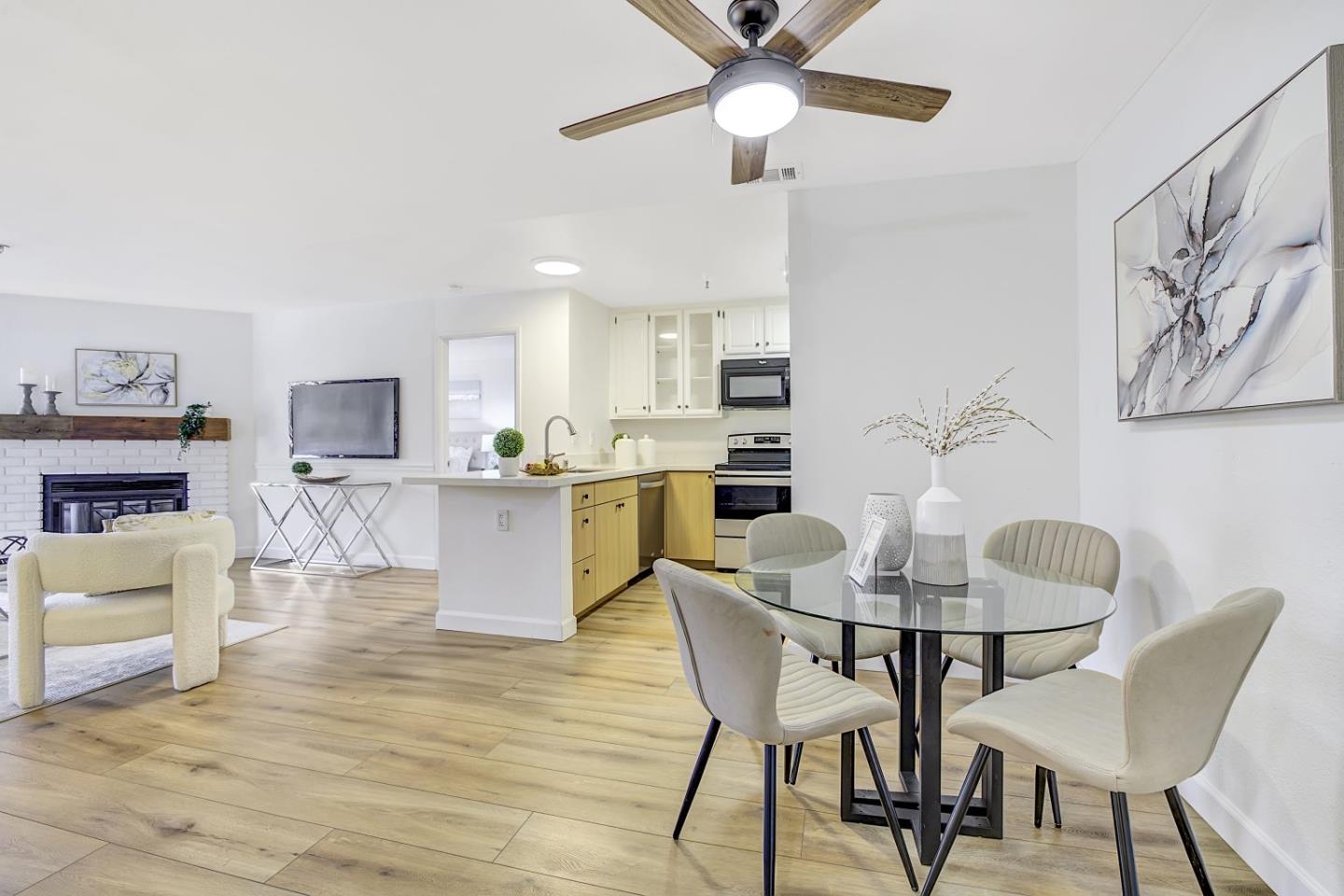 Detail Gallery Image 3 of 52 For 1104 La Terrace Cir, San Jose,  CA 95123 - 2 Beds | 2 Baths