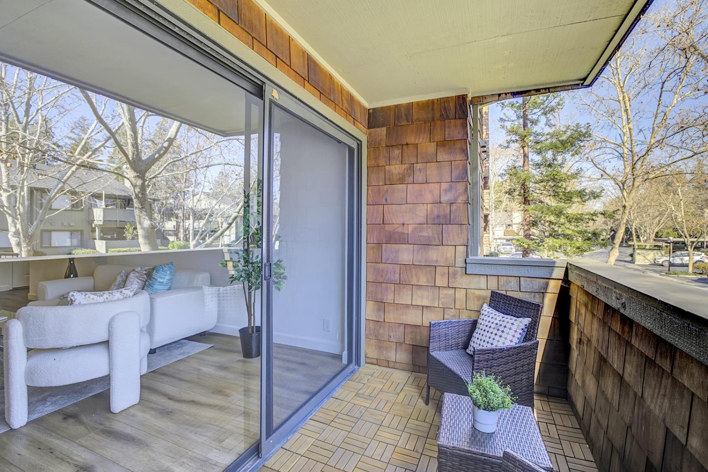 Detail Gallery Image 43 of 52 For 1104 La Terrace Cir, San Jose,  CA 95123 - 2 Beds | 2 Baths