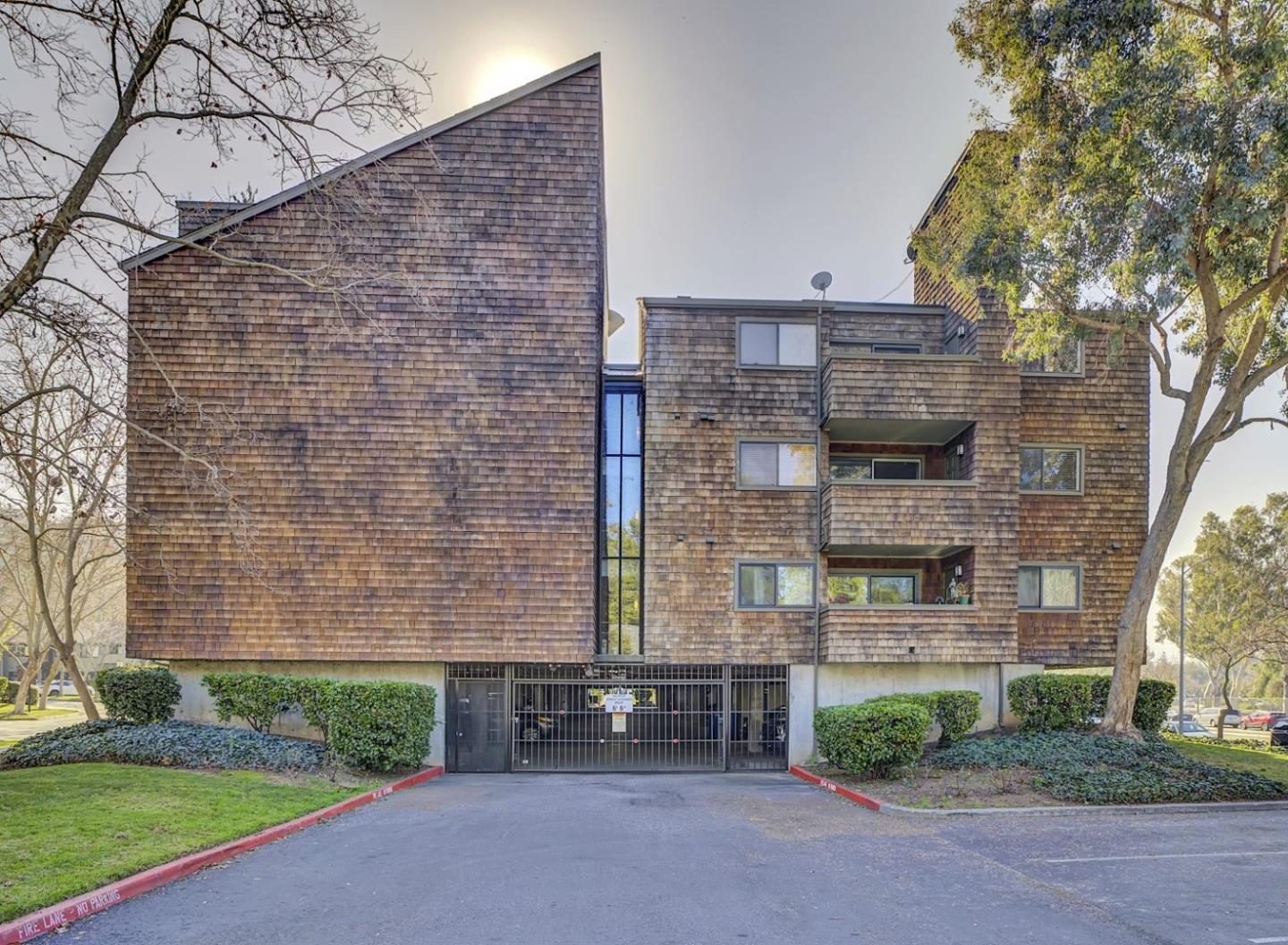 Detail Gallery Image 45 of 52 For 1104 La Terrace Cir, San Jose,  CA 95123 - 2 Beds | 2 Baths