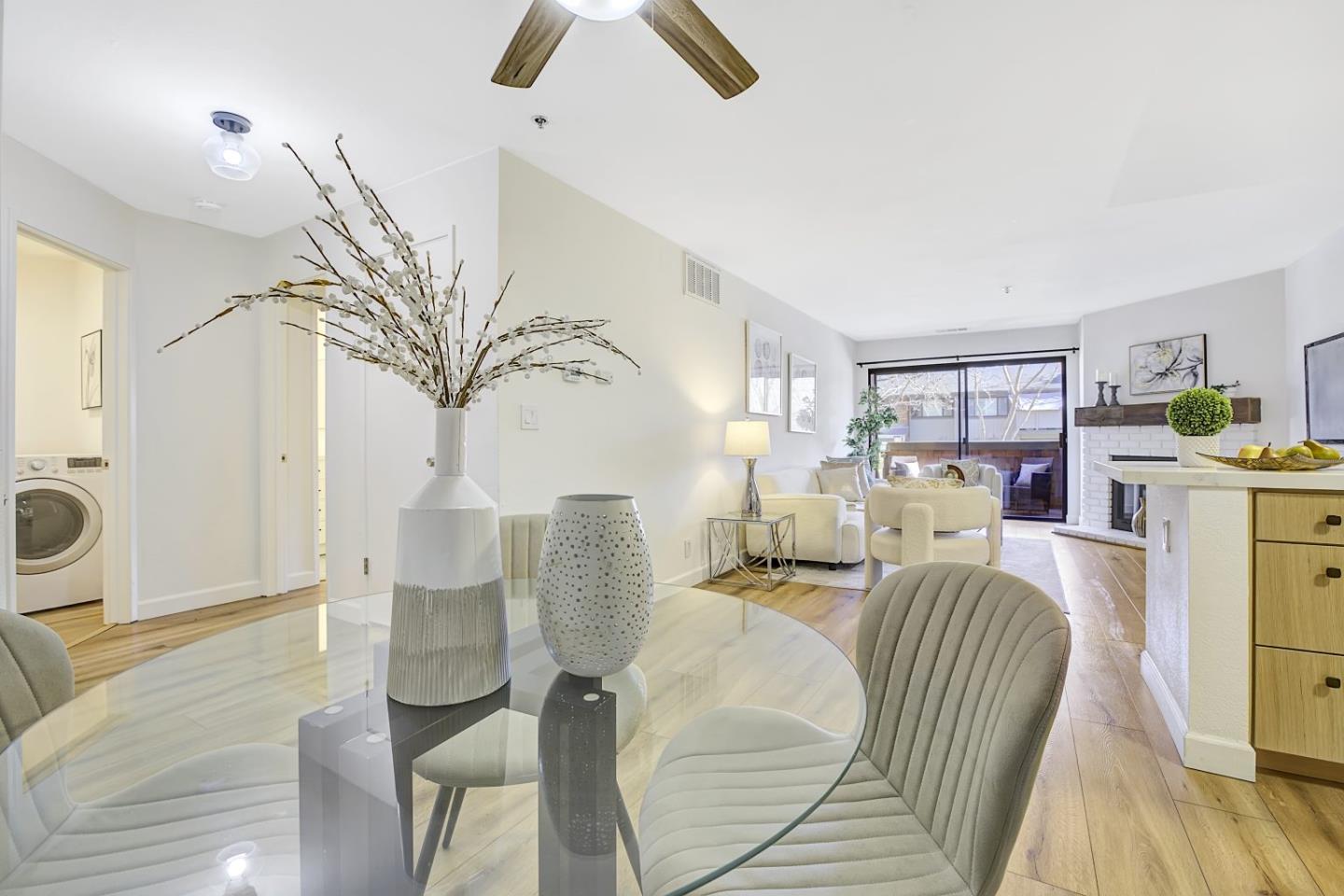 Detail Gallery Image 7 of 52 For 1104 La Terrace Cir, San Jose,  CA 95123 - 2 Beds | 2 Baths