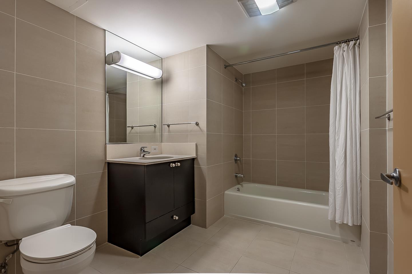 Detail Gallery Image 13 of 60 For 311 Oak St Ph4,  Oakland,  CA 94607 - 2 Beds | 2 Baths