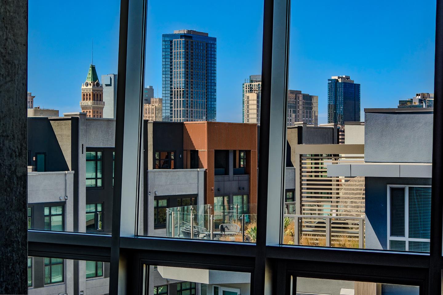 Detail Gallery Image 2 of 60 For 311 Oak St Ph4,  Oakland,  CA 94607 - 2 Beds | 2 Baths