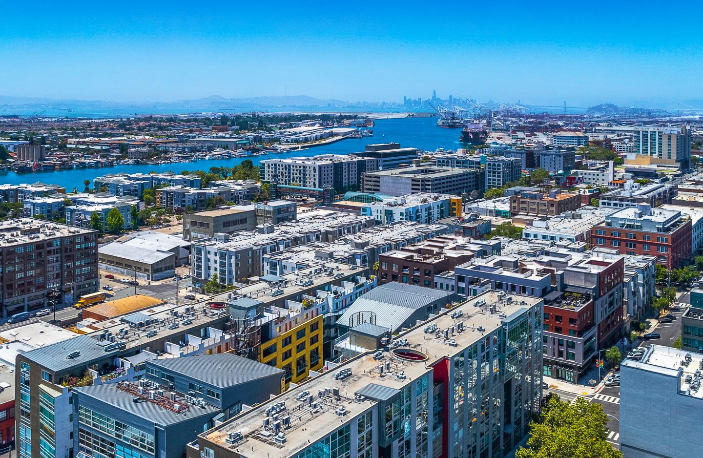 Detail Gallery Image 36 of 60 For 311 Oak St Ph4,  Oakland,  CA 94607 - 2 Beds | 2 Baths