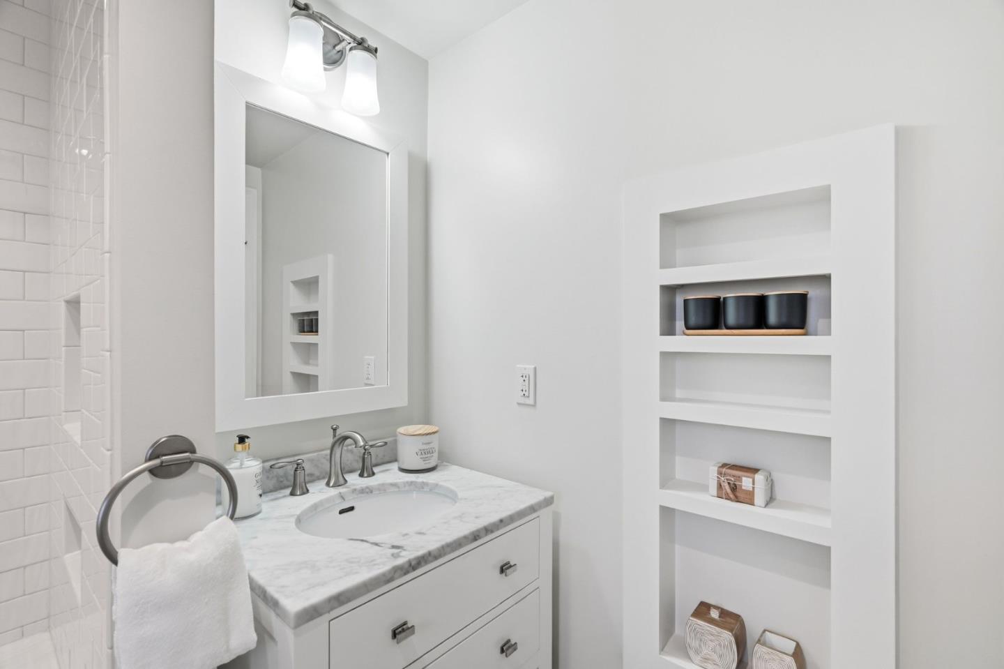 Detail Gallery Image 25 of 29 For 429 Ruthven Ave, Palo Alto,  CA 94301 - 4 Beds | 3 Baths