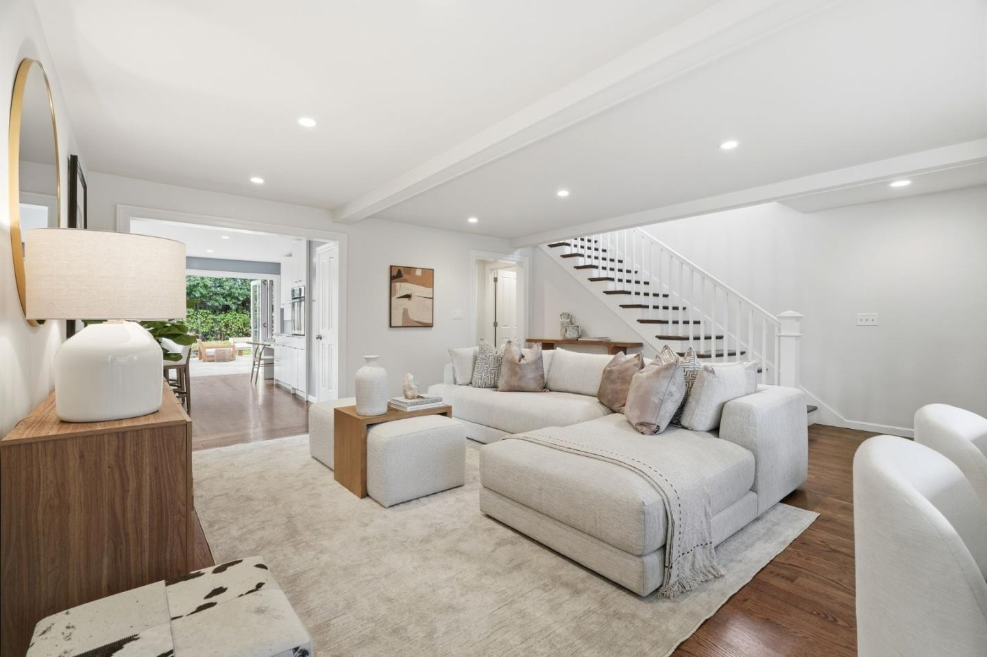 Detail Gallery Image 7 of 29 For 429 Ruthven Ave, Palo Alto,  CA 94301 - 4 Beds | 3 Baths