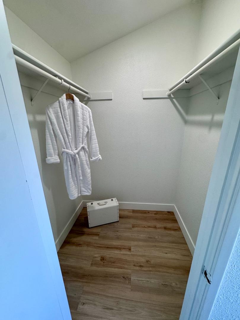Detail Gallery Image 12 of 16 For 104 W Rossi St #13,  Salinas,  CA 93901 - 1 Beds | 1/1 Baths