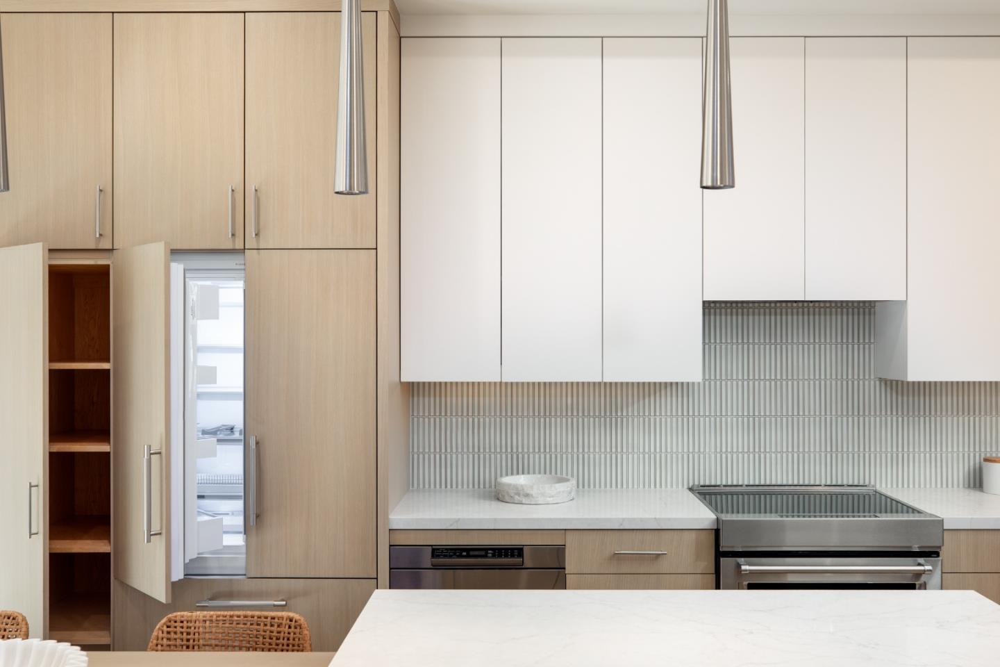 Detail Gallery Image 10 of 23 For 14 4th St, Los Altos,  CA 94022 - 3 Beds | 3 Baths