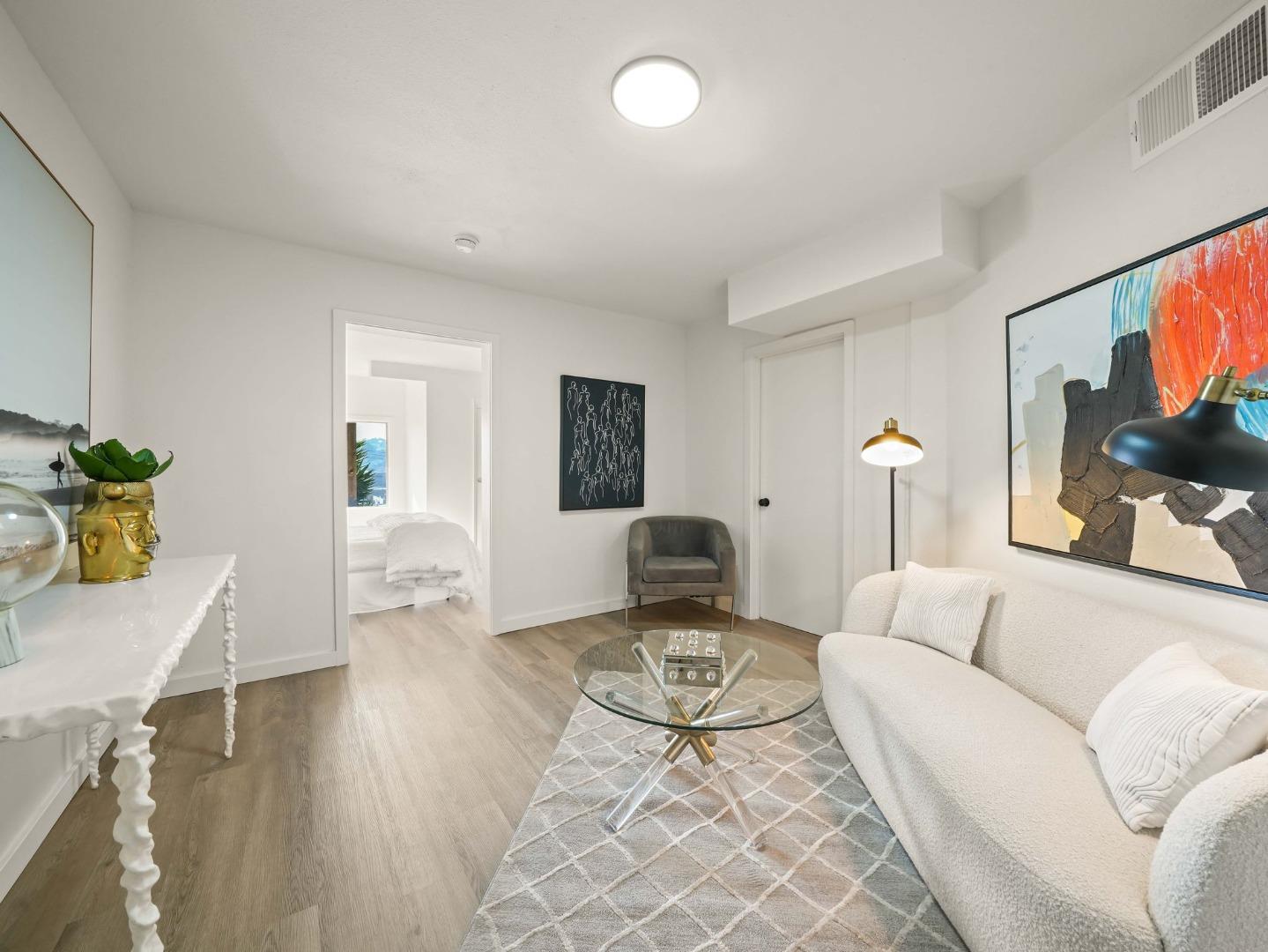 Detail Gallery Image 24 of 49 For 318 Topeka Ave, San Francisco,  CA 94124 - 4 Beds | 2 Baths