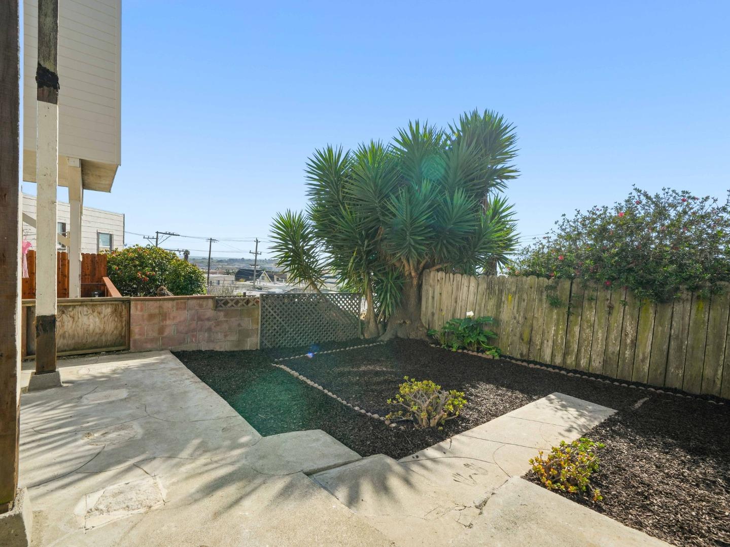 Detail Gallery Image 34 of 49 For 318 Topeka Ave, San Francisco,  CA 94124 - 4 Beds | 2 Baths