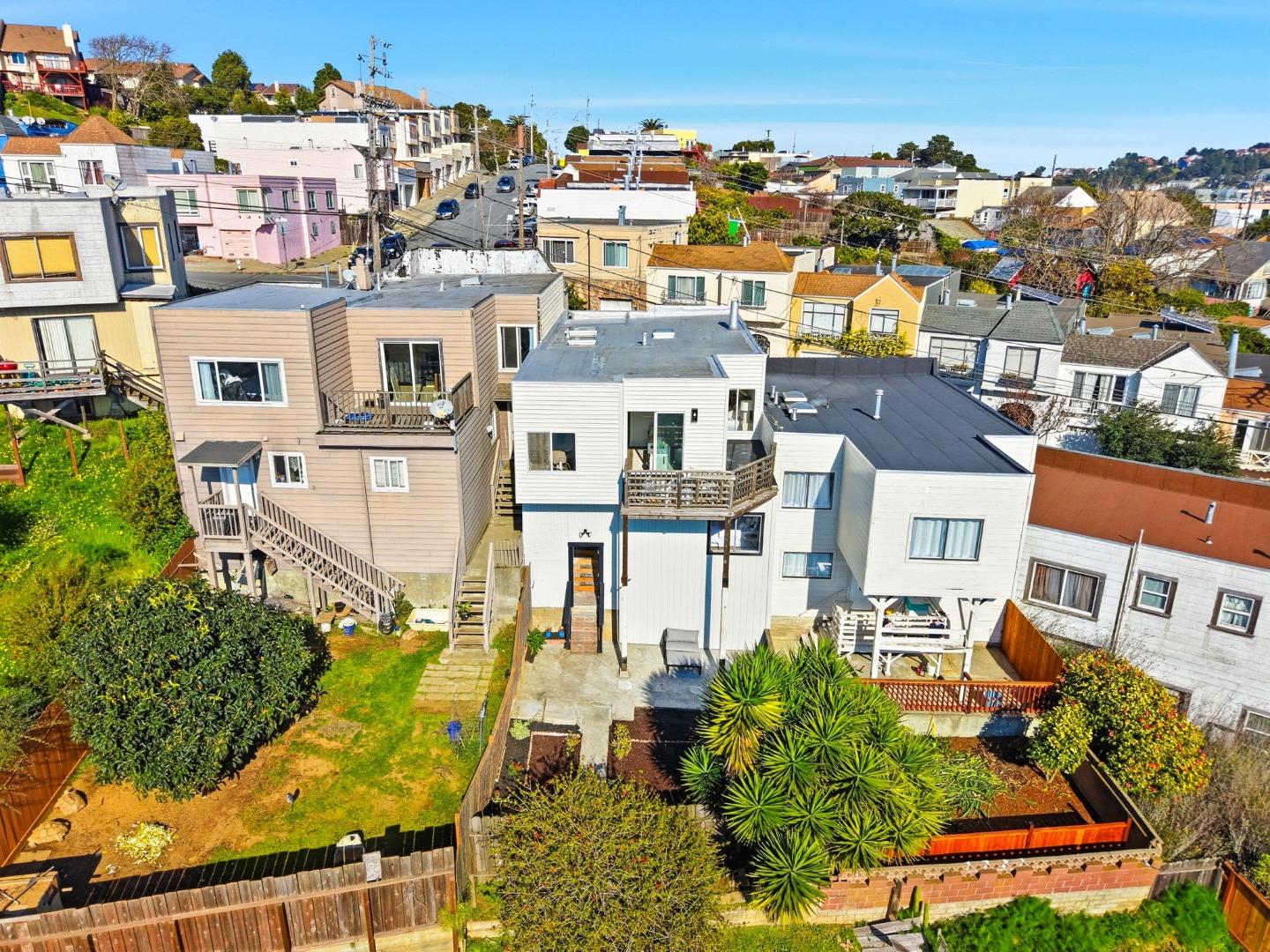 Detail Gallery Image 36 of 49 For 318 Topeka Ave, San Francisco,  CA 94124 - 4 Beds | 2 Baths