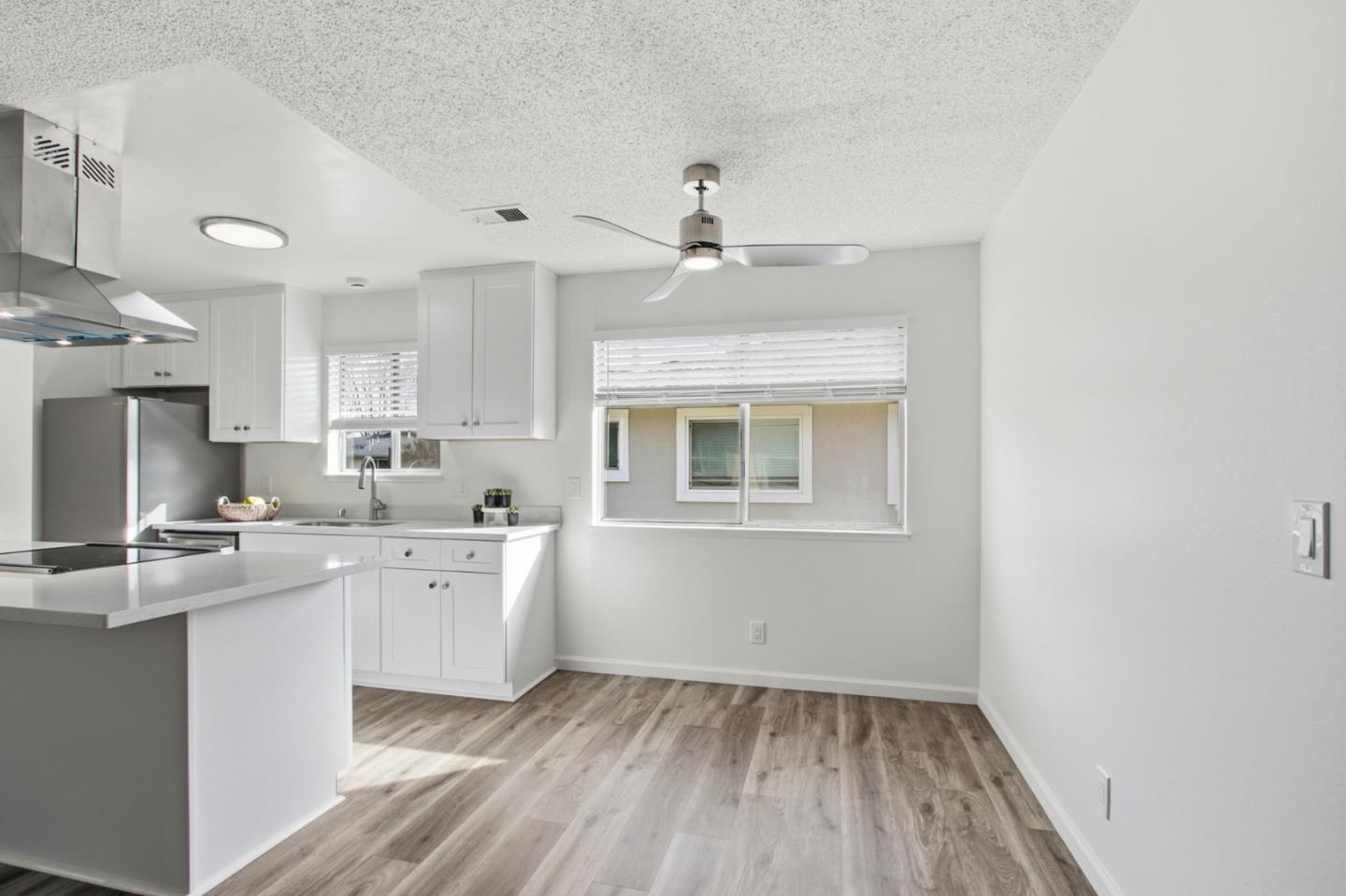 Detail Gallery Image 13 of 34 For 2323 Samaritan Dr #4,  San Jose,  CA 95124 - 2 Beds | 1 Baths