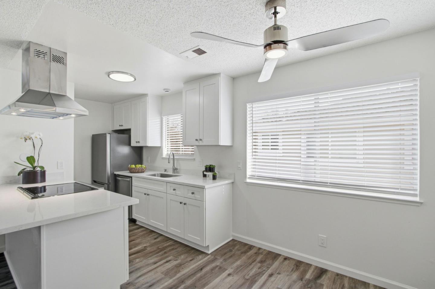 Detail Gallery Image 14 of 34 For 2323 Samaritan Dr #4,  San Jose,  CA 95124 - 2 Beds | 1 Baths