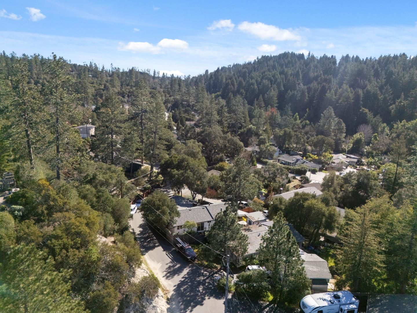 Detail Gallery Image 45 of 49 For 185 Woodston Way, Ben Lomond,  CA 95005 - 3 Beds | 1/1 Baths