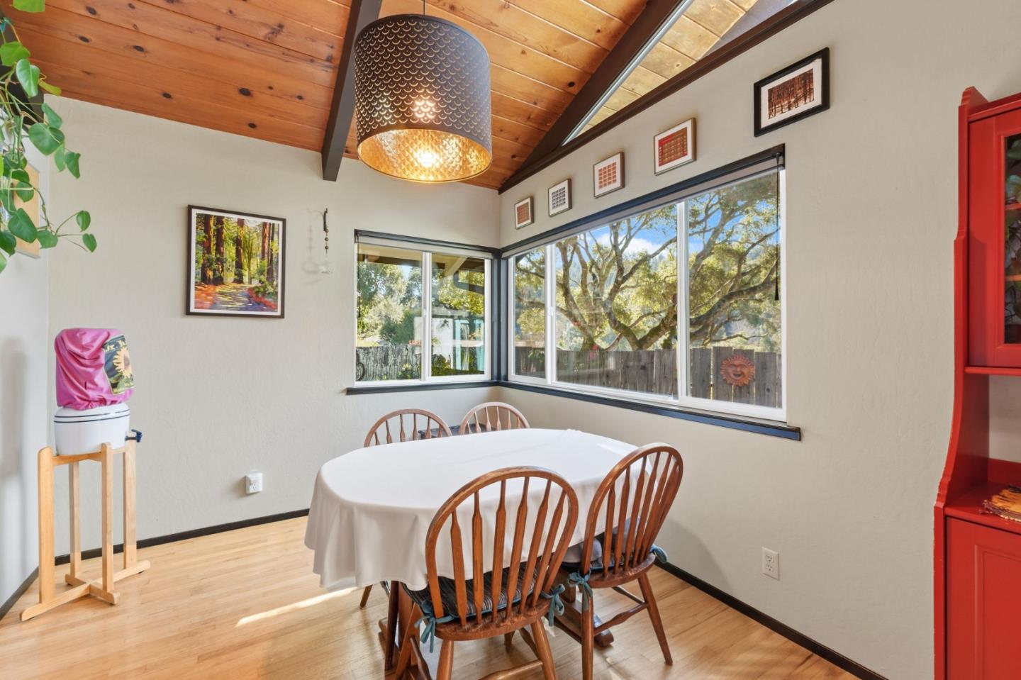 Detail Gallery Image 8 of 49 For 185 Woodston Way, Ben Lomond,  CA 95005 - 3 Beds | 1/1 Baths