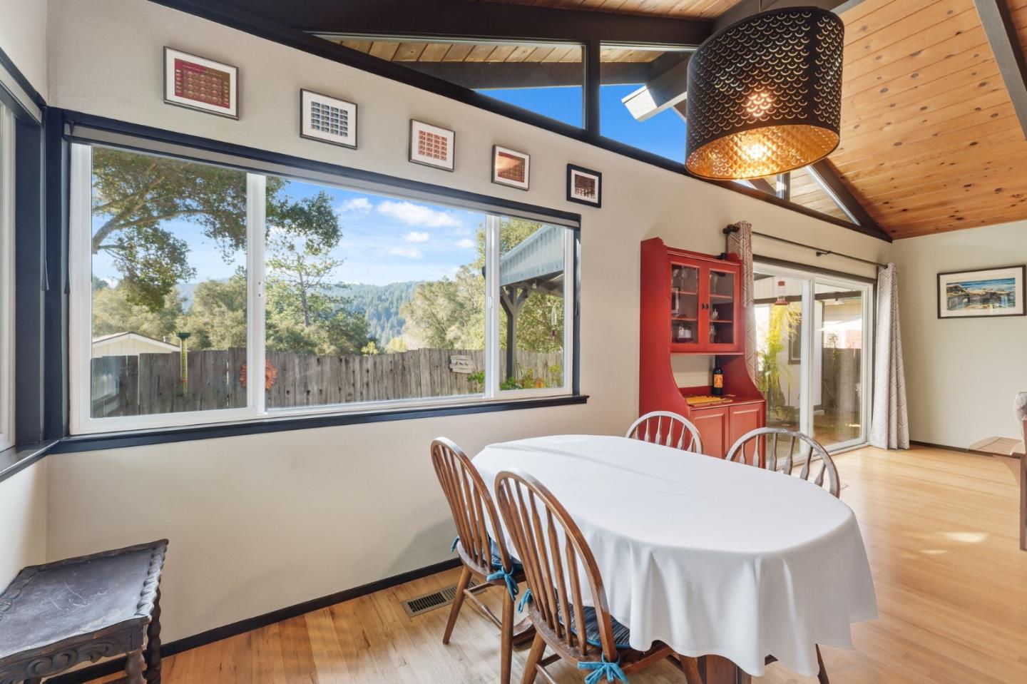 Detail Gallery Image 9 of 49 For 185 Woodston Way, Ben Lomond,  CA 95005 - 3 Beds | 1/1 Baths