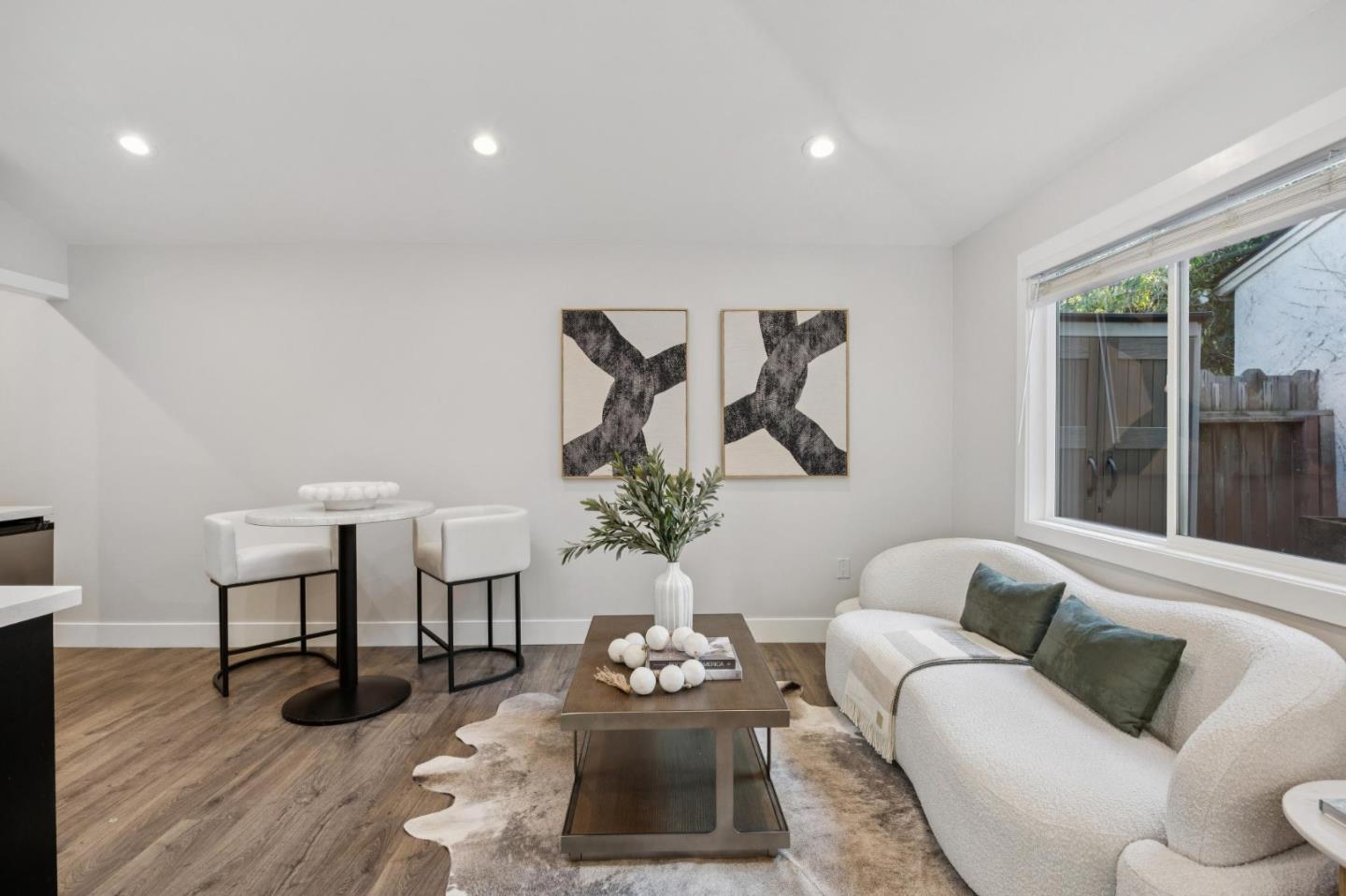 Detail Gallery Image 28 of 32 For 2434 Waverley St, Palo Alto,  CA 94301 - 4 Beds | 3/1 Baths