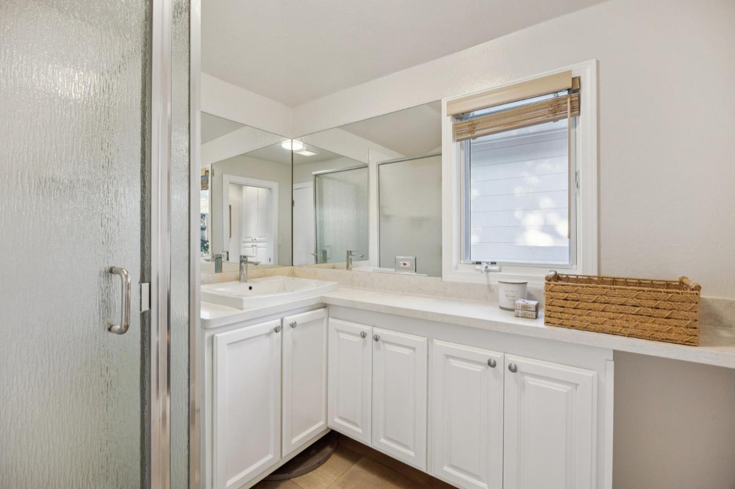 Detail Gallery Image 31 of 32 For 2434 Waverley St, Palo Alto,  CA 94301 - 4 Beds | 3/1 Baths