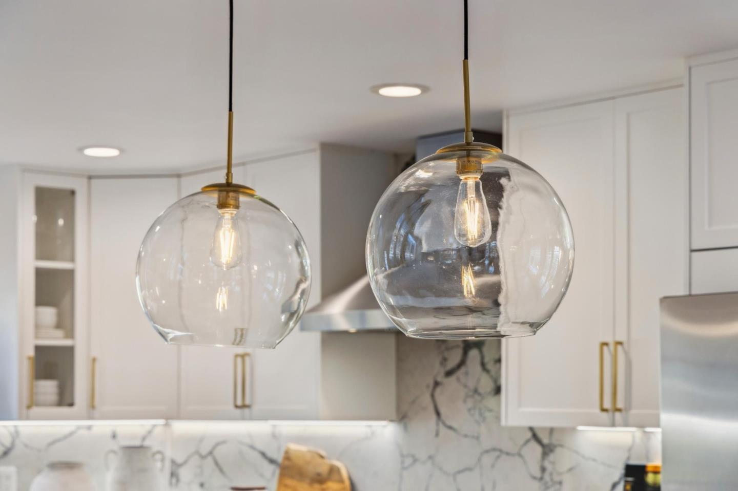 Detail Gallery Image 8 of 32 For 2434 Waverley St, Palo Alto,  CA 94301 - 4 Beds | 3/1 Baths