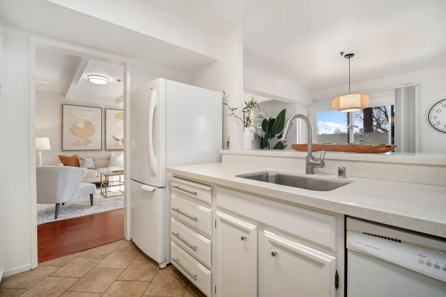 Detail Gallery Image 10 of 52 For 100 W El Camino Real #40,  Mountain View,  CA 94040 - 2 Beds | 2 Baths