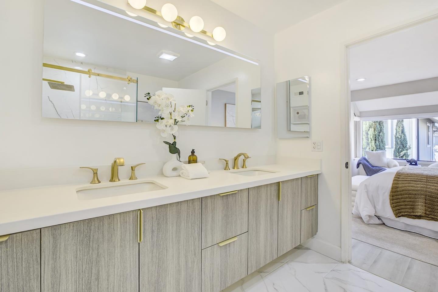 Detail Gallery Image 13 of 39 For 857 Canis Ln, Foster City,  CA 94404 - 3 Beds | 2/1 Baths