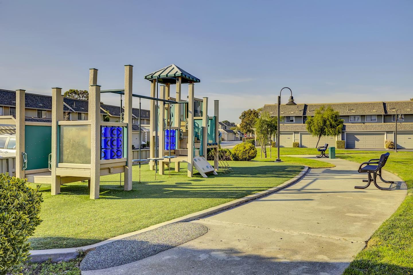 Detail Gallery Image 34 of 39 For 857 Canis Ln, Foster City,  CA 94404 - 3 Beds | 2/1 Baths