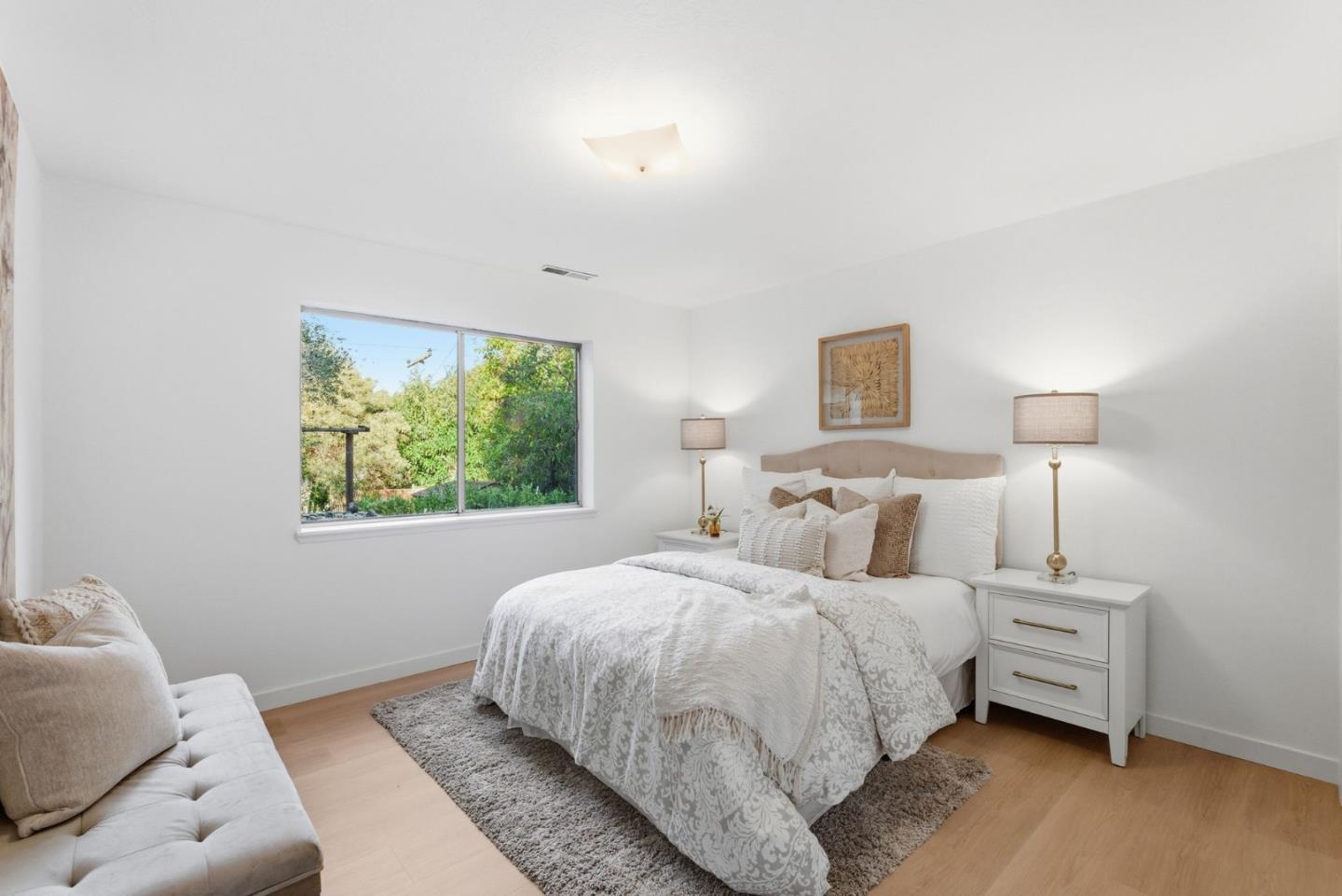 Detail Gallery Image 25 of 44 For 1235 via Huerta, Los Altos,  CA 94024 - 4 Beds | 3 Baths