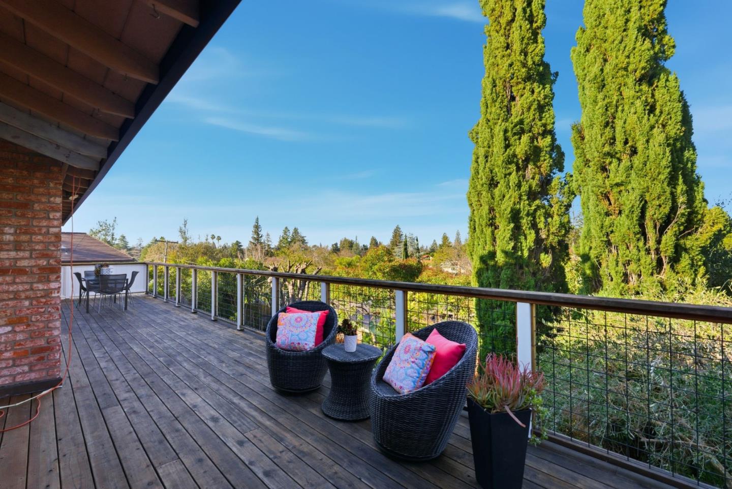 Detail Gallery Image 34 of 44 For 1235 via Huerta, Los Altos,  CA 94024 - 4 Beds | 3 Baths