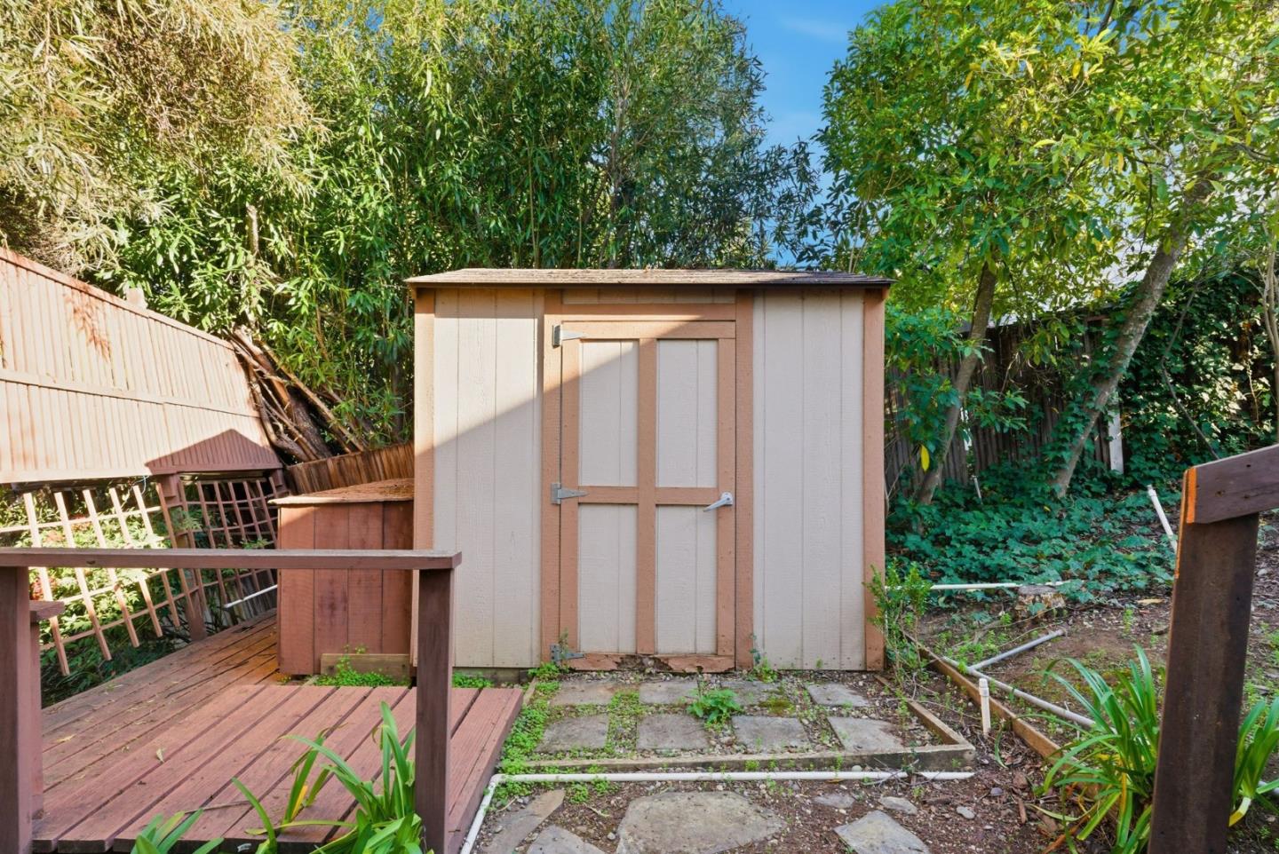 Detail Gallery Image 37 of 44 For 1235 via Huerta, Los Altos,  CA 94024 - 4 Beds | 3 Baths