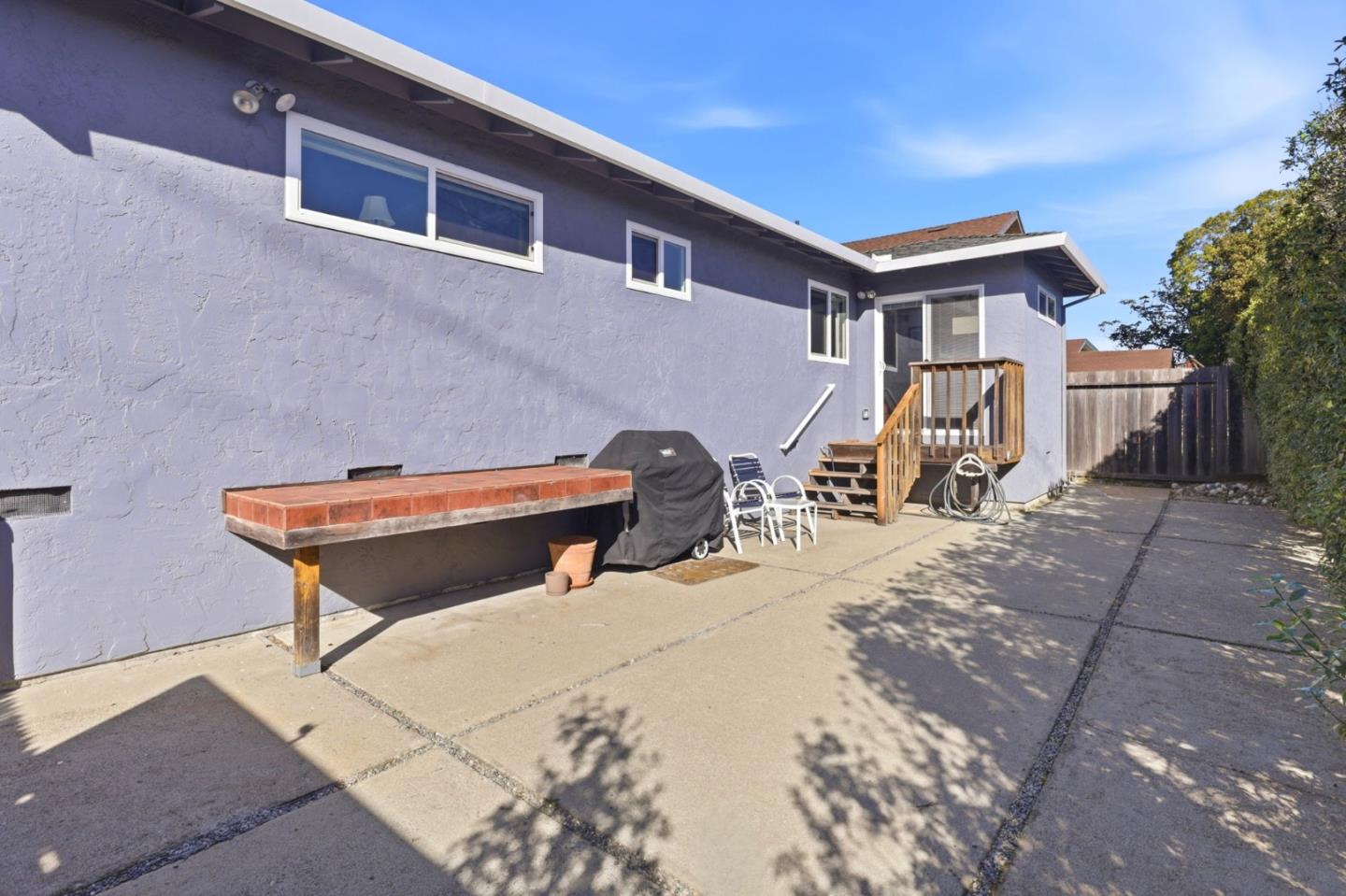 Detail Gallery Image 31 of 33 For 3421 Lodge Dr, Belmont,  CA 94002 - 3 Beds | 2 Baths