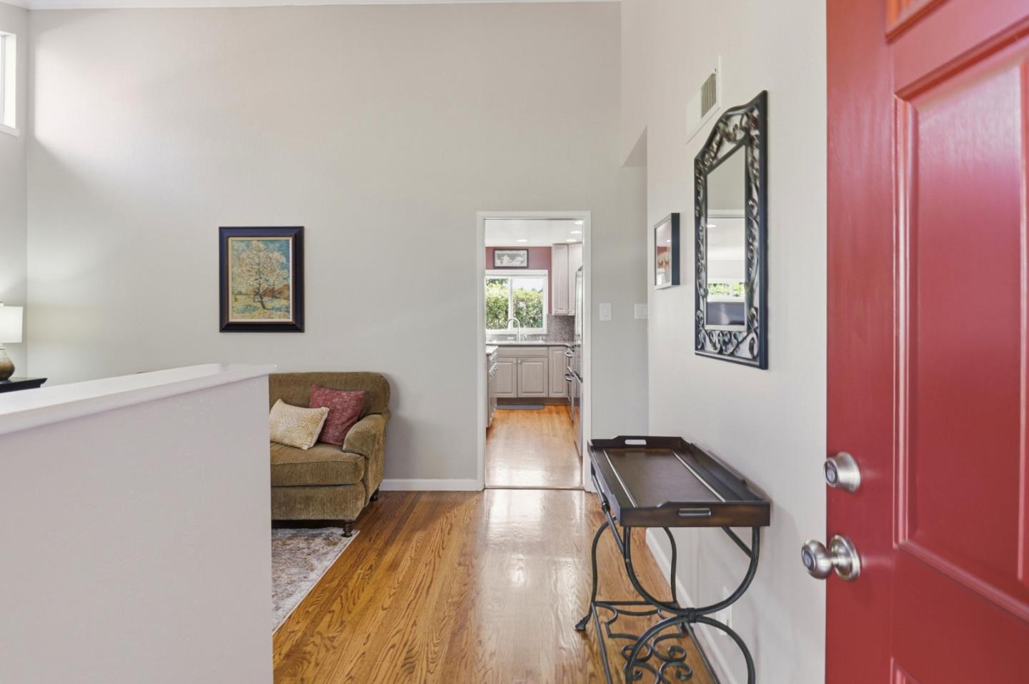 Detail Gallery Image 5 of 33 For 3421 Lodge Dr, Belmont,  CA 94002 - 3 Beds | 2 Baths