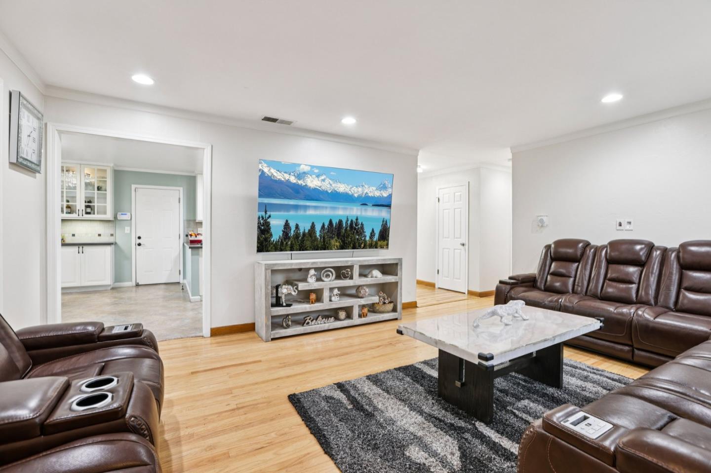 Detail Gallery Image 6 of 41 For 3272 Vistamont Dr, San Jose,  CA 95118 - 3 Beds | 2 Baths