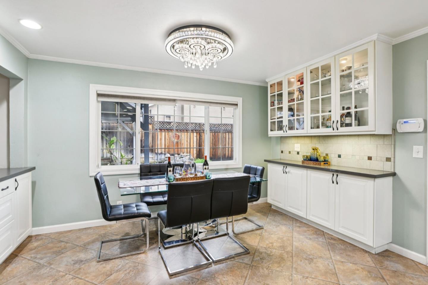 Detail Gallery Image 9 of 41 For 3272 Vistamont Dr, San Jose,  CA 95118 - 3 Beds | 2 Baths