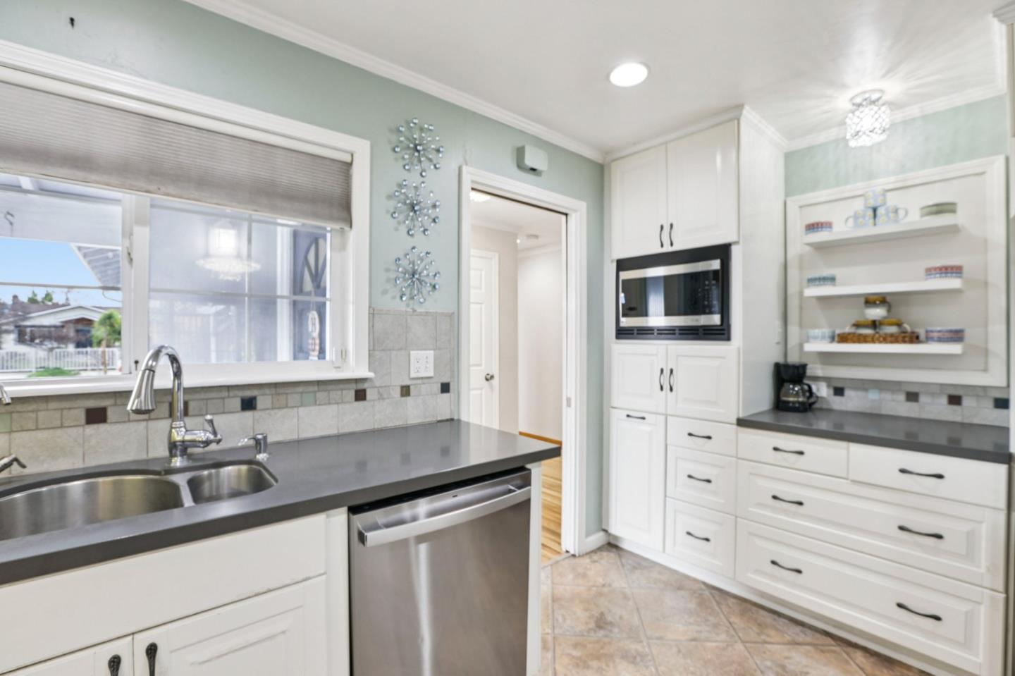 Detail Gallery Image 14 of 41 For 3272 Vistamont Dr, San Jose,  CA 95118 - 3 Beds | 2 Baths