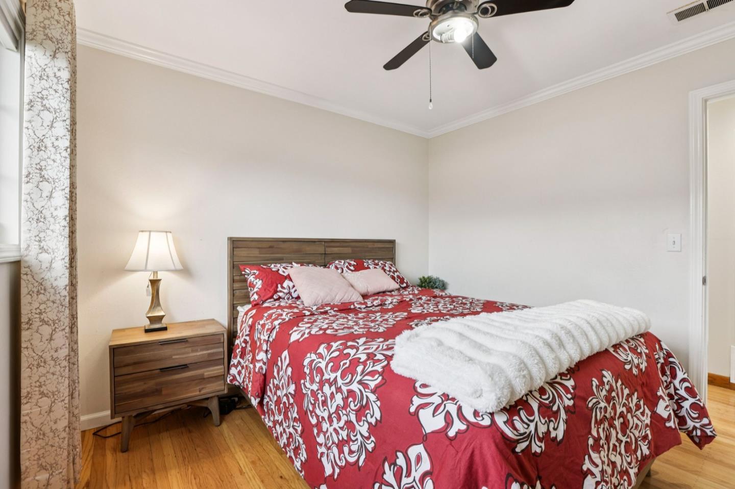 Detail Gallery Image 19 of 41 For 3272 Vistamont Dr, San Jose,  CA 95118 - 3 Beds | 2 Baths