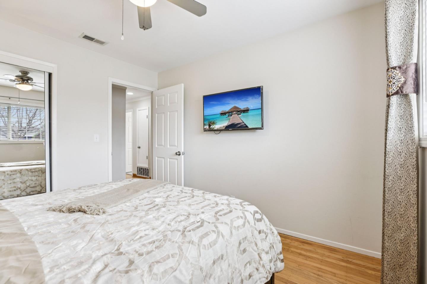 Detail Gallery Image 27 of 41 For 3272 Vistamont Dr, San Jose,  CA 95118 - 3 Beds | 2 Baths