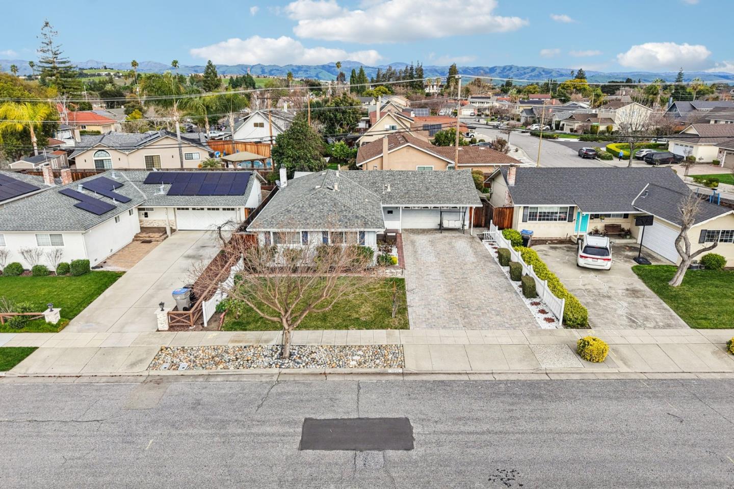 Detail Gallery Image 30 of 41 For 3272 Vistamont Dr, San Jose,  CA 95118 - 3 Beds | 2 Baths