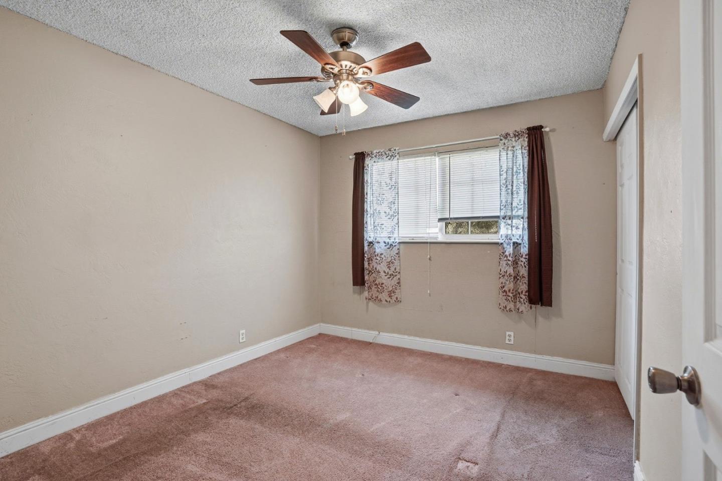 Detail Gallery Image 13 of 29 For 154 N Santa Rosa St, Los Banos,  CA 93635 - 3 Beds | 2 Baths