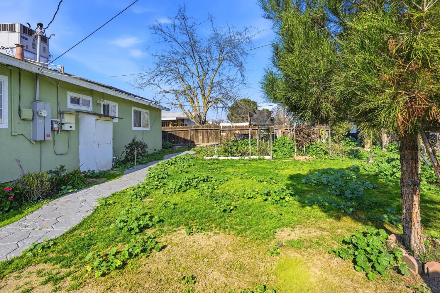 Detail Gallery Image 22 of 29 For 154 N Santa Rosa St, Los Banos,  CA 93635 - 3 Beds | 2 Baths