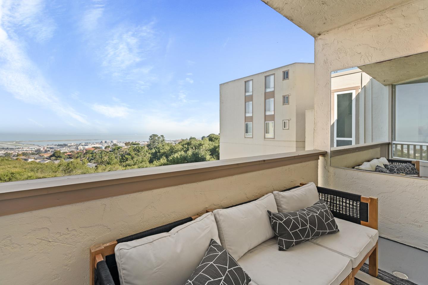Detail Gallery Image 24 of 34 For 320 Vallejo Dr #40,  Millbrae,  CA 94030 - 2 Beds | 2 Baths