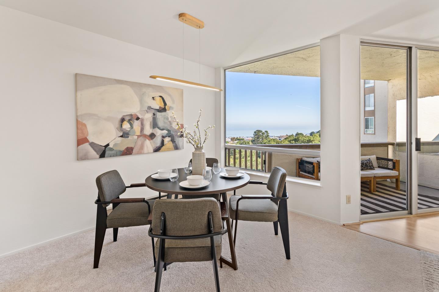 Detail Gallery Image 7 of 34 For 320 Vallejo Dr #40,  Millbrae,  CA 94030 - 2 Beds | 2 Baths