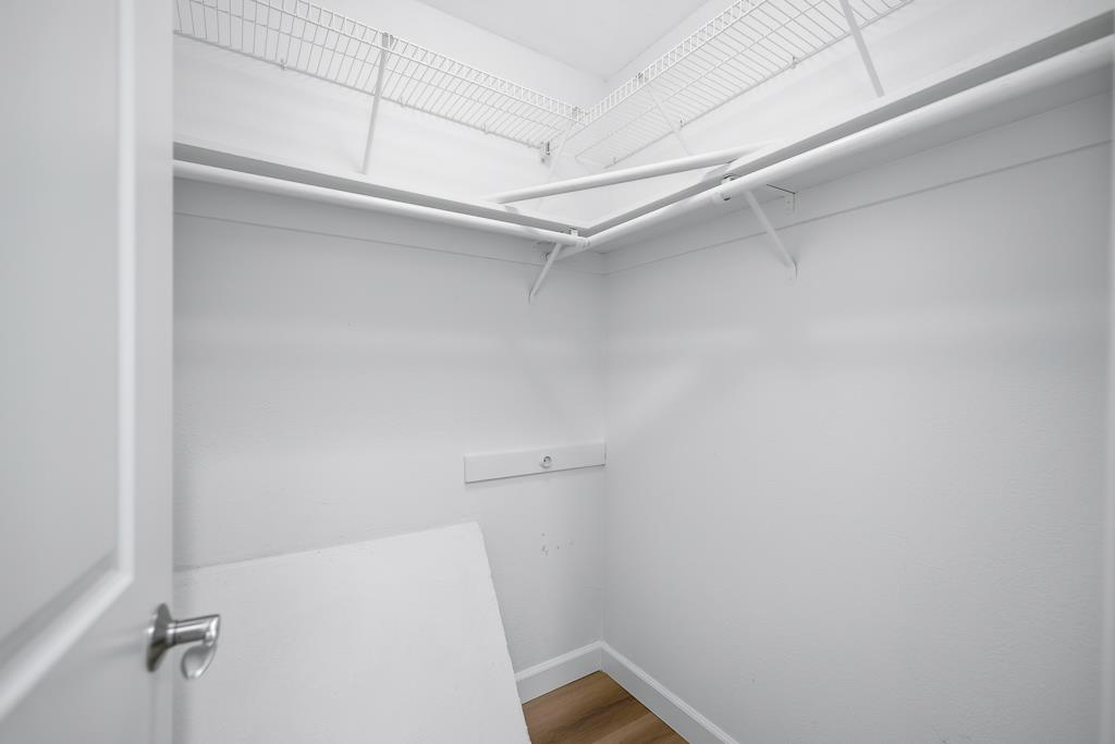 Detail Gallery Image 20 of 37 For 1036 Chula Vista Ter, Sunnyvale,  CA 94086 - 2 Beds | 2/1 Baths