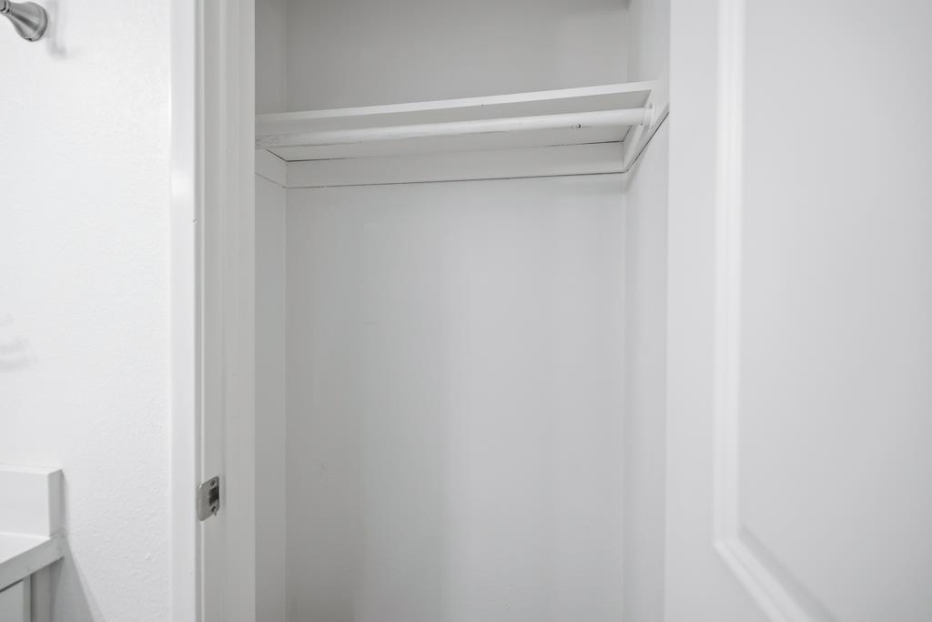 Detail Gallery Image 26 of 37 For 1036 Chula Vista Ter, Sunnyvale,  CA 94086 - 2 Beds | 2/1 Baths