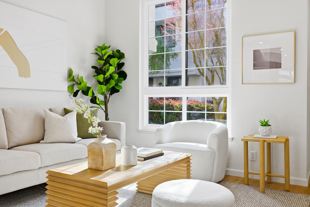 Detail Gallery Image 8 of 37 For 1036 Chula Vista Ter, Sunnyvale,  CA 94086 - 2 Beds | 2/1 Baths