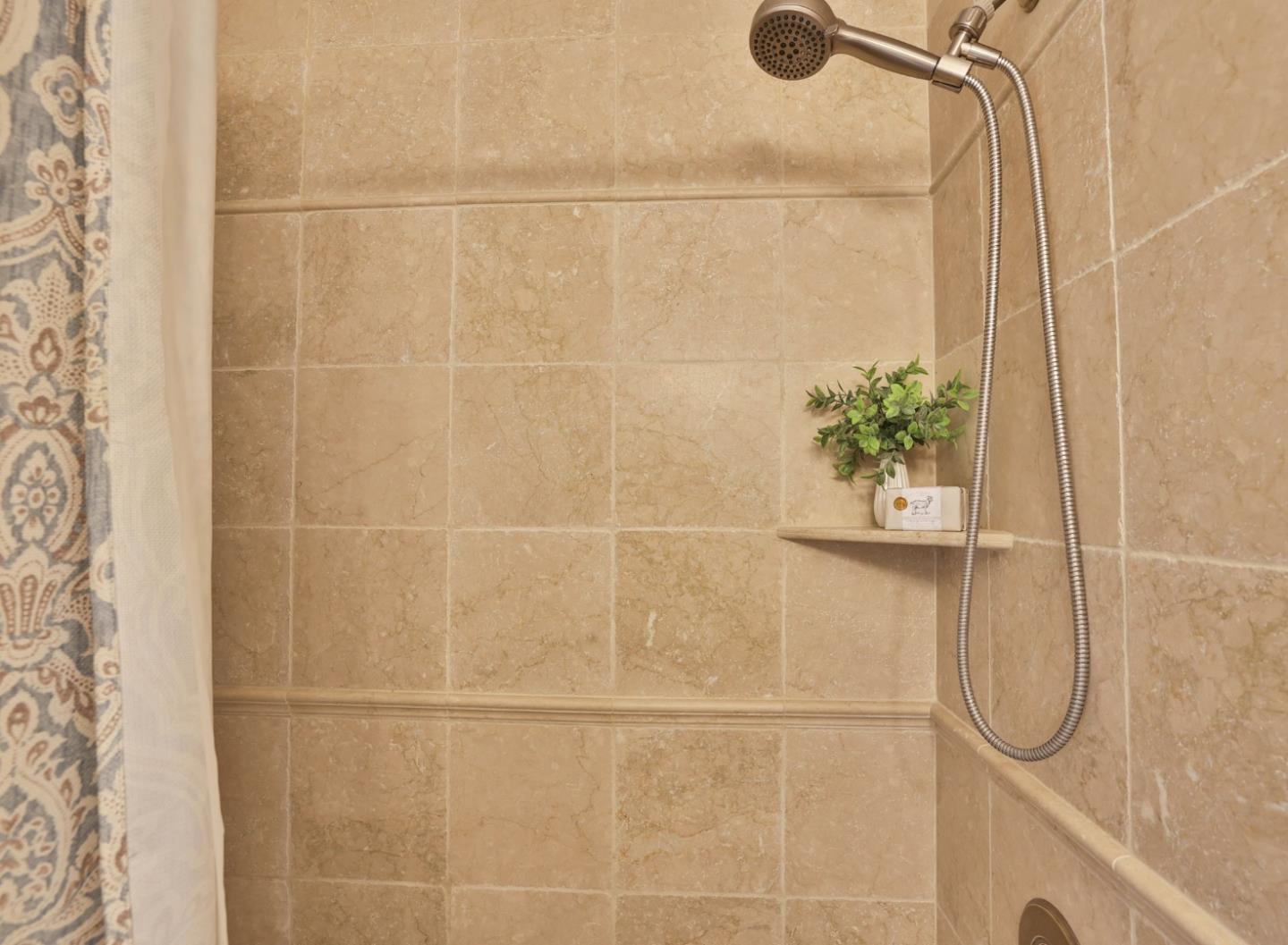 Detail Gallery Image 21 of 27 For 860 Buchser Way, San Jose,  CA 95125 - 3 Beds | 2/1 Baths