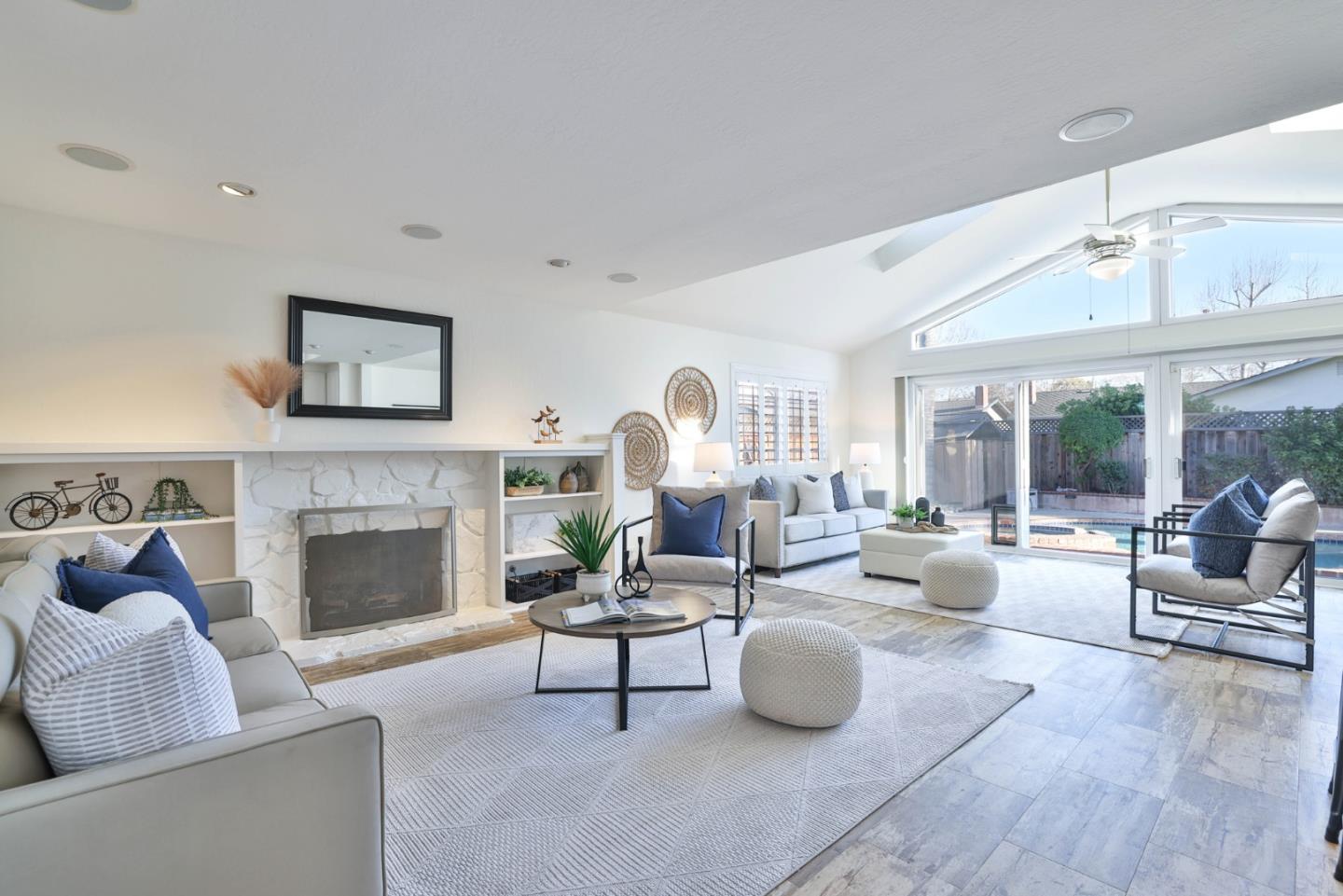 Detail Gallery Image 3 of 27 For 860 Buchser Way, San Jose,  CA 95125 - 3 Beds | 2/1 Baths