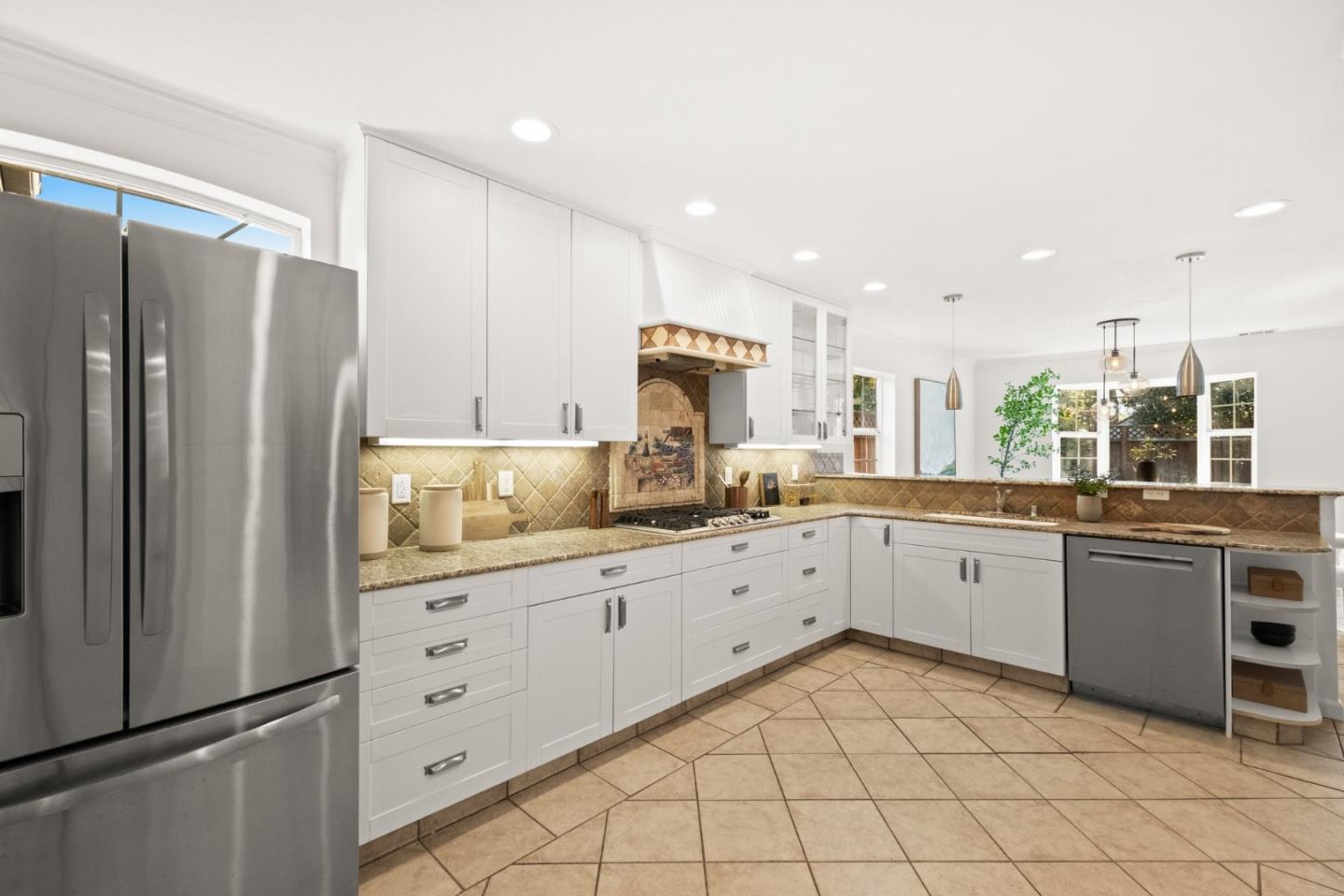 Detail Gallery Image 16 of 52 For 3936 Regan Dr, San Mateo,  CA 94403 - 4 Beds | 3 Baths