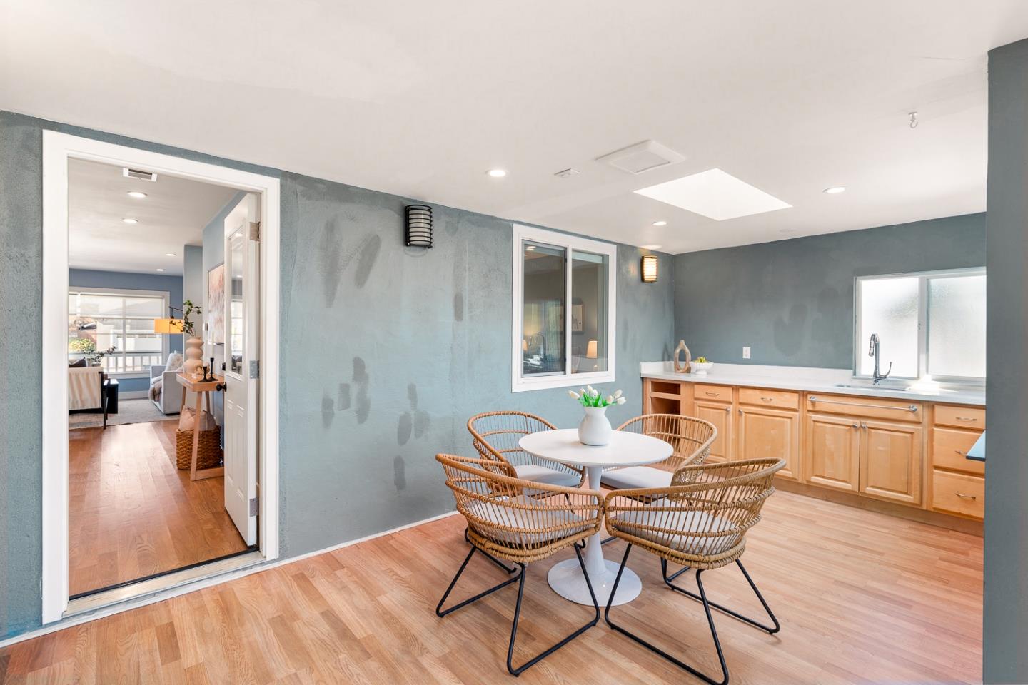 Detail Gallery Image 25 of 37 For 331 Rockwood Dr, South San Francisco,  CA 94080 - 3 Beds | 2 Baths